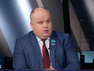 Конституциялық комиссия отырысында қандай ұсыныстар айтылды – Максим Рожинмен сұхбат