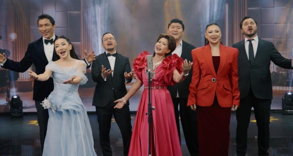 Қазақстан эстрадасының жұлдыздары жаңа Конституцияны қолдау үшін бірікті – «Халықтың Ата Заңы» халық әнұраны