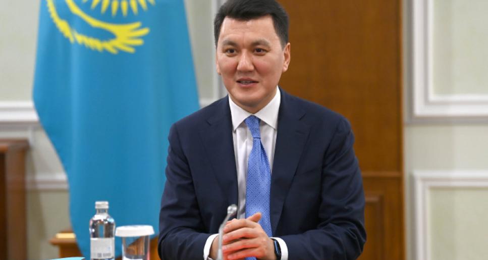 Мемлекетті сақтауымыз, елдің бірлігін ойлауымыз керек – Ерлан Қарин